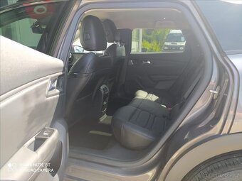 Citroën C5 X 1,6 PTech 180 EAT8 Shine (2022) - 9
