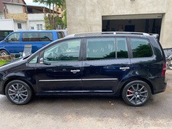 Volkswagen Touran, 2.0 TDI Highline,7míst - 9