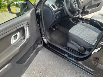 ŠKODA FABIA 1.4 16V 63KW , ROK 2009,NOVÁ STK + OLEJ - 9