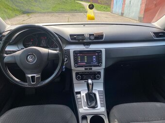 VW Passat B7, r.v.2011, 2,0tdi,103kW, DSG - 9