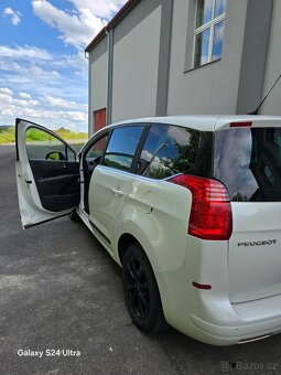 Prodám Peugeot 5008 ,rok 2011 - 9