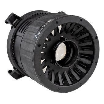Aputure F10 fresnel - 9