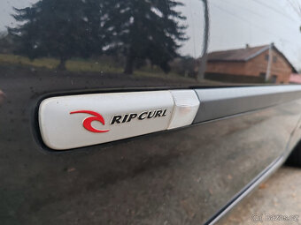 benzínový Renault Clio 1.2 edice Rip Curl   10/2007 - 9