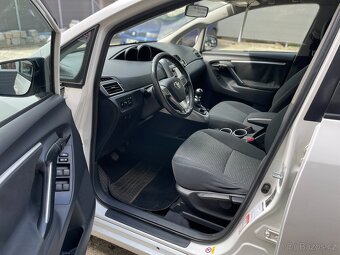 TOYOTA VERSO 1.6D-4D - 7 MÍST - BEZ KOROZE-NAVIGACE- - 9