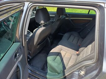 Skoda octavia combi 2.0 tdi 103kw - 9