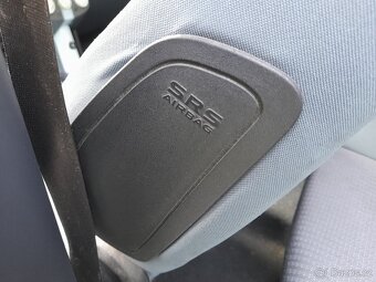 MITSUBISHI COLT 1,3i16V,70 KW,5-TI DVEŘOVÝ,M.2006 - 9