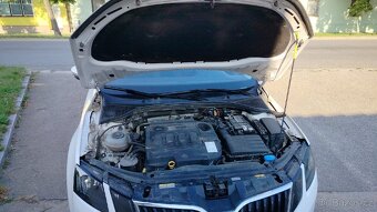 ŠKODA OCTAVIA 1,6 TDI 85kW - 9