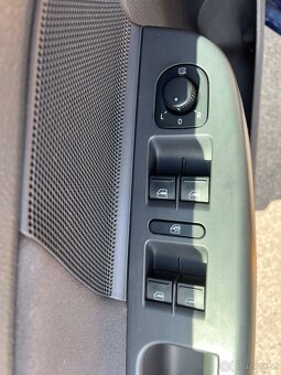 VW Golf V 1.4i EDITION - 81 000 km - 9