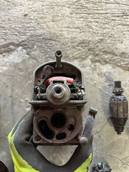 Jawa 350 OHV - dynamo - 9