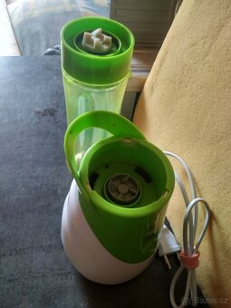 Stolní smoothie maker mixér - 9