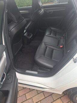 Volvo V 90 kombi 2.0 nafta - 9