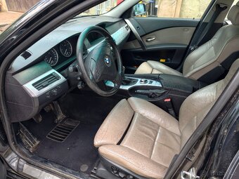 Prodám BMW E61 530d 160kW manuál r.v. 2004 - 9