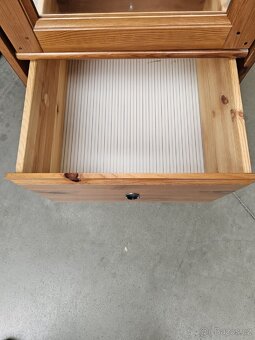 ZRCADLOVÁ SKŘÍŇ IKEA LEKSVIK - 9
