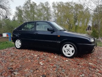Lancia delta 2.0 16v - 9