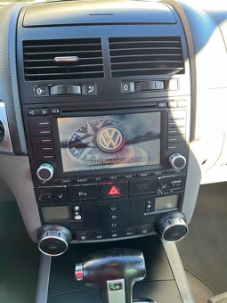 VW Touareg 3.0 V6 na pružinách - 9