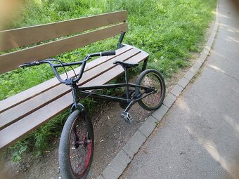 BMX - 9