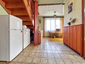 Prodej prostorného domu, pozemek 446 m2 - Jemnice - 9