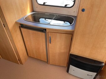 Caravelair Antares 496, 6 osob, palanda, stan - 9