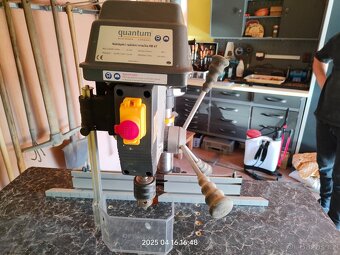 Naklápěcí radiální vrtačka RB 6T - 9