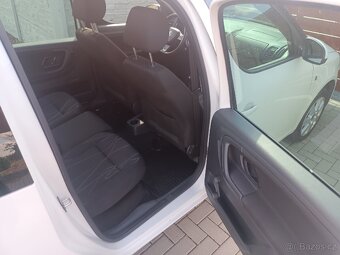 Škoda Roomster 1.6TDi, servisní kniha, tažné zařízení - 9