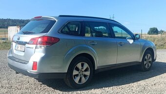 SUBARU OUTBACK 3,6 R benzín 260 HP - 9
