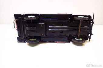 Hasičské Auto na setrvačník- staré Hračky  - 9