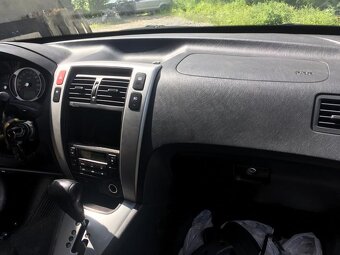 hyundai tucson 2.0 crdi náhradní díly 2007 - 9