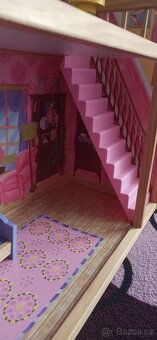 Dřevěný domeček pro panenky - 9