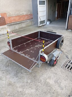 Nákladní přívěs - 9