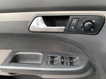 VW Touran 1.9 77kw, 2008, 7 míst - 9