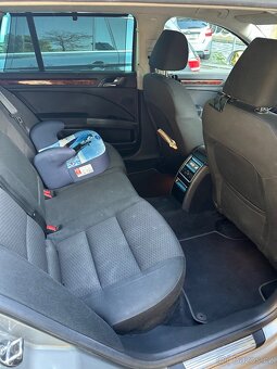 Škoda Superb 2.0 TDI 4X4 1.majitel - 9