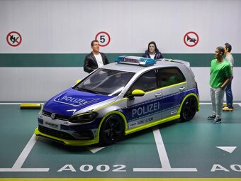 Volkswagen Golf 7 GTI Oettinger Polizei 1:18 OttoMobile - 9