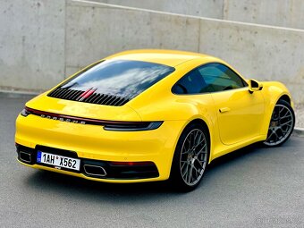 Porsche 911(992) - 9