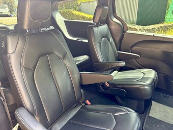 CHRYSLER PACIFICA 2023 SPORT - 9