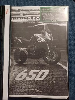 CFMOTO 650 MT Premium 41,5 kw - najeto jen 2700 km - 9