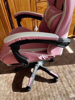 Herní růžová židle - 9