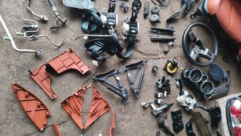 DÍLY Mazda MX-5 NC PRHT, 2.0 160PS, samosvor - 9