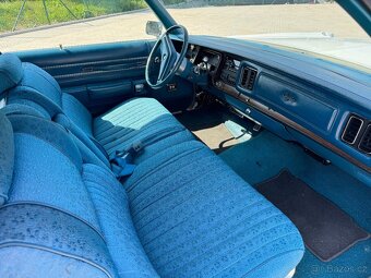 1976 Chrysler Newport - 9