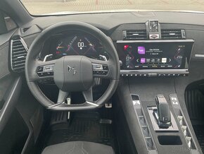 DS 7 Crossback  -- TOP STAV --10 900km, 1maj. ČR. 8AT - 9