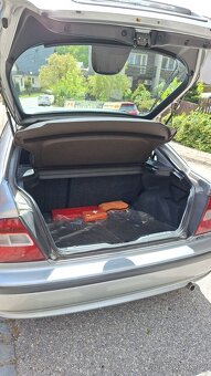 Honda Civic 1.5 VTEC. 1. Majitel - 9