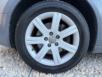 Audi A6 Allroad - Tempomat, Xenon, Vzduch. p., Park. senzory - 9