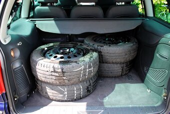 VW SHARAN 1.9TDi 96kW - klimatizace - ESP - výhřev - tažné - 9