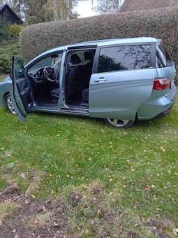 Mazda 5 - 9