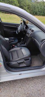 Škoda Octavia 2 1.9tdi 77kw BXE - 9