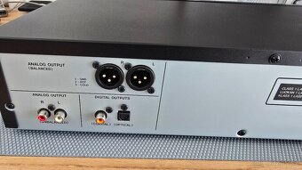 TASCAM CD-200SB - 9
