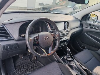 Hyundai Tucson 1.7 CRDi 1. májitel - 9
