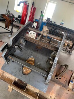 Hydraulická svahová lžíce - 9