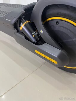 Elektrická koloběžka Ninebot KickScooter MAX G2 E by Segway - 9