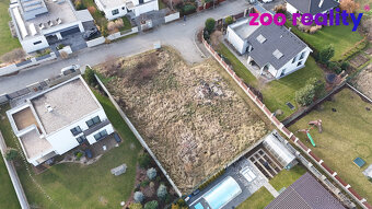 Prodej pozemku 879m2, Jesenice - Osnice, Na Vrbici ul. - 9