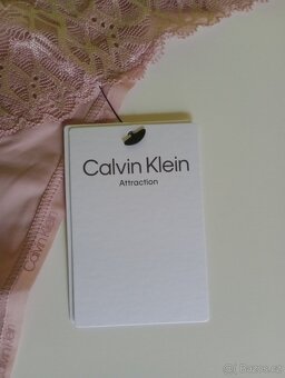 Dámské kalhotky Victoria´s Secret a Calvin Klein - 9